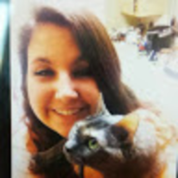 Meet your Posher, Sophia - Picture 1 of 1